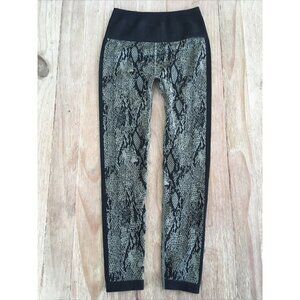 FABLETICS Womens High Waisted Seamless Snakeskin Leggings Green/ Black Size XS